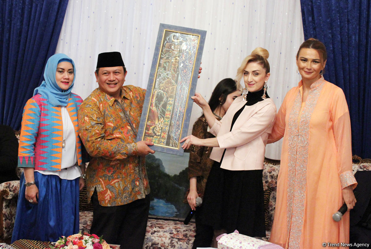Вечер дружбы Азербайджан-Индонезия: национальные блюда, музыка, подарки (ФОТО)