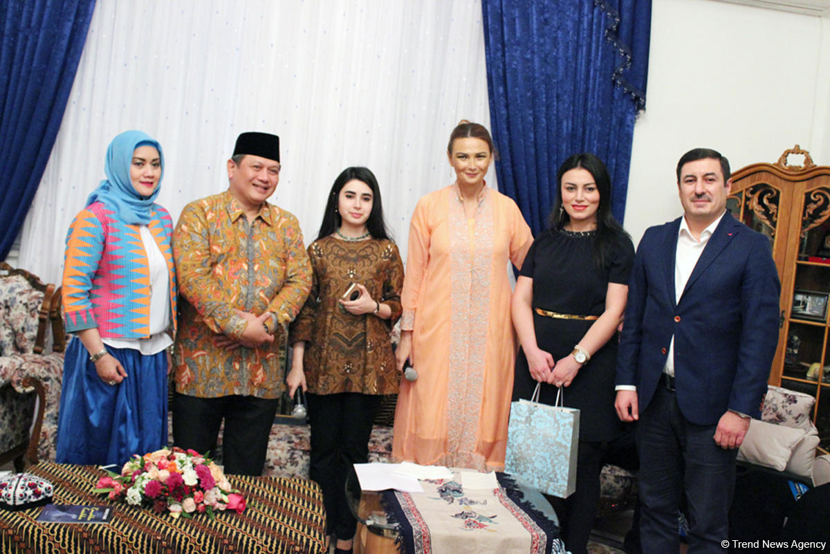 Вечер дружбы Азербайджан-Индонезия: национальные блюда, музыка, подарки (ФОТО)