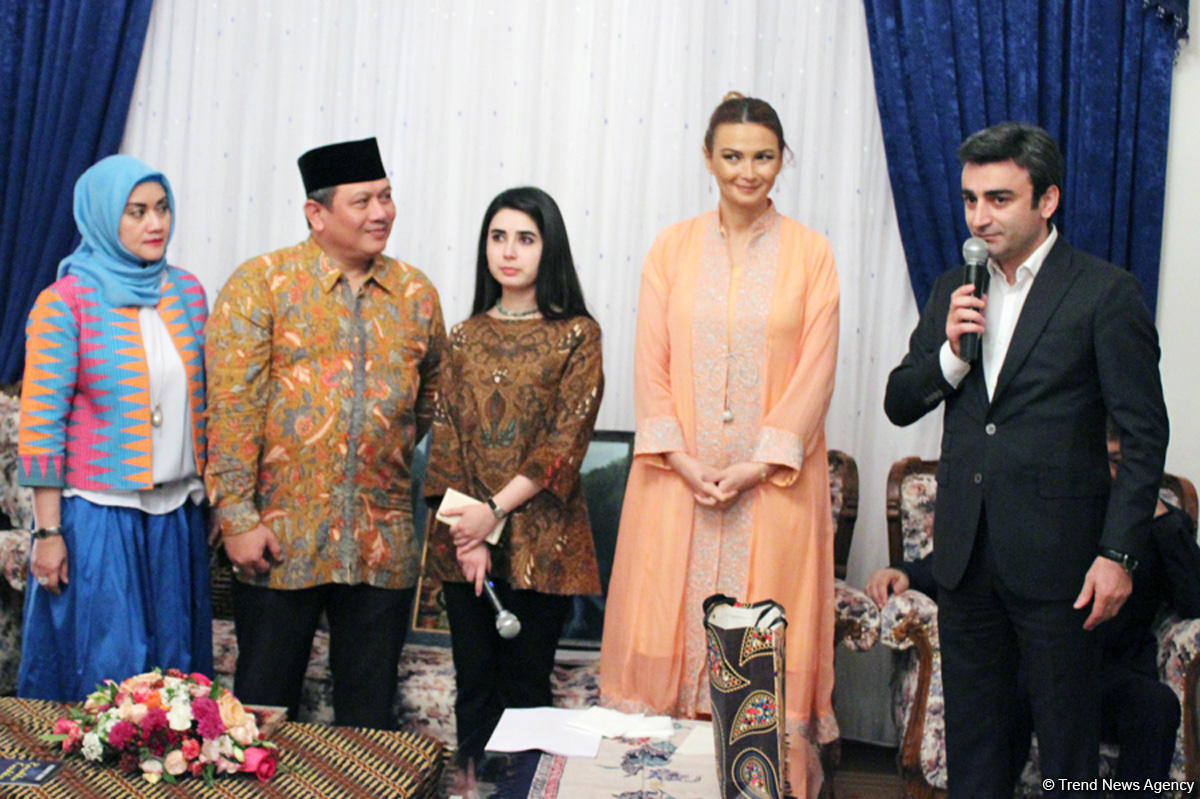 Вечер дружбы Азербайджан-Индонезия: национальные блюда, музыка, подарки (ФОТО)