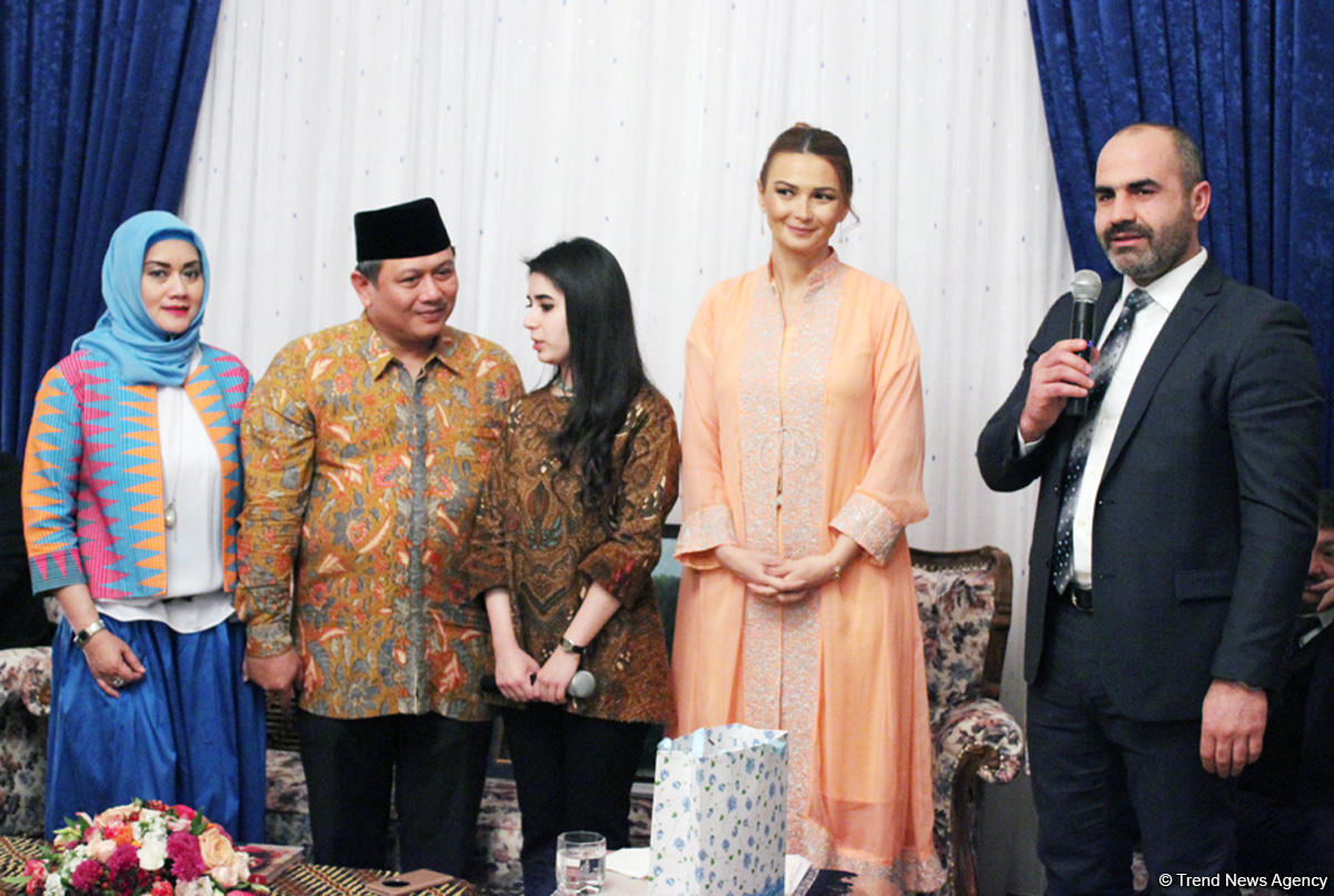 Вечер дружбы Азербайджан-Индонезия: национальные блюда, музыка, подарки (ФОТО)