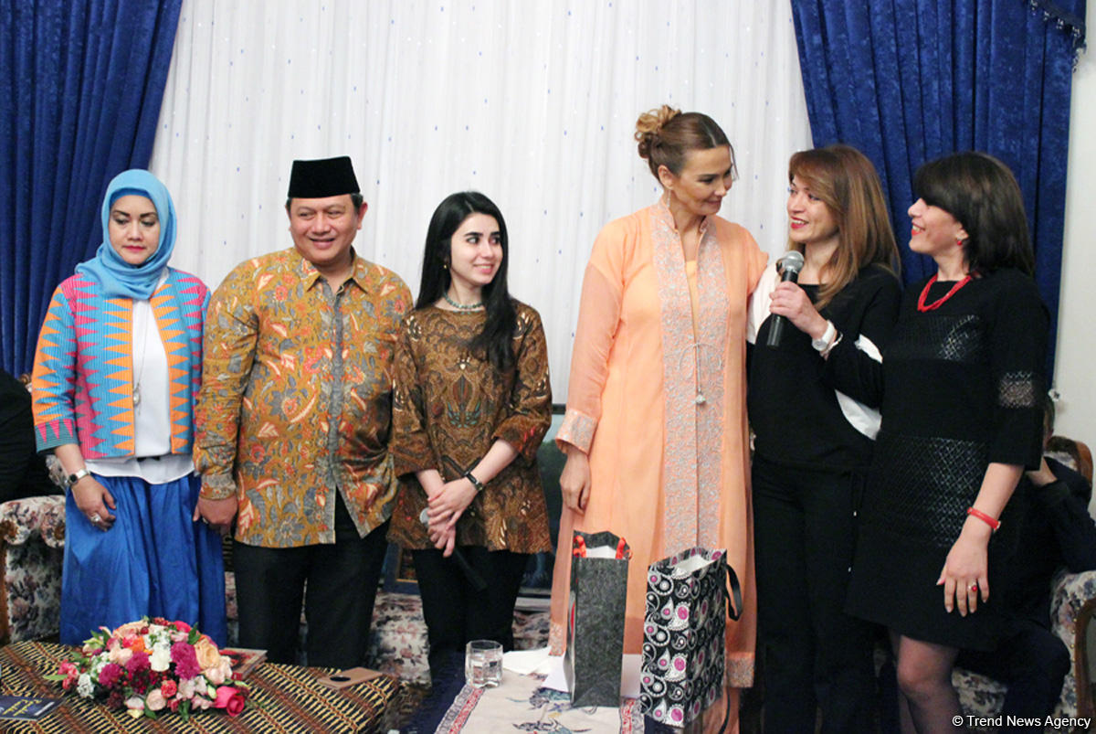 Вечер дружбы Азербайджан-Индонезия: национальные блюда, музыка, подарки (ФОТО)