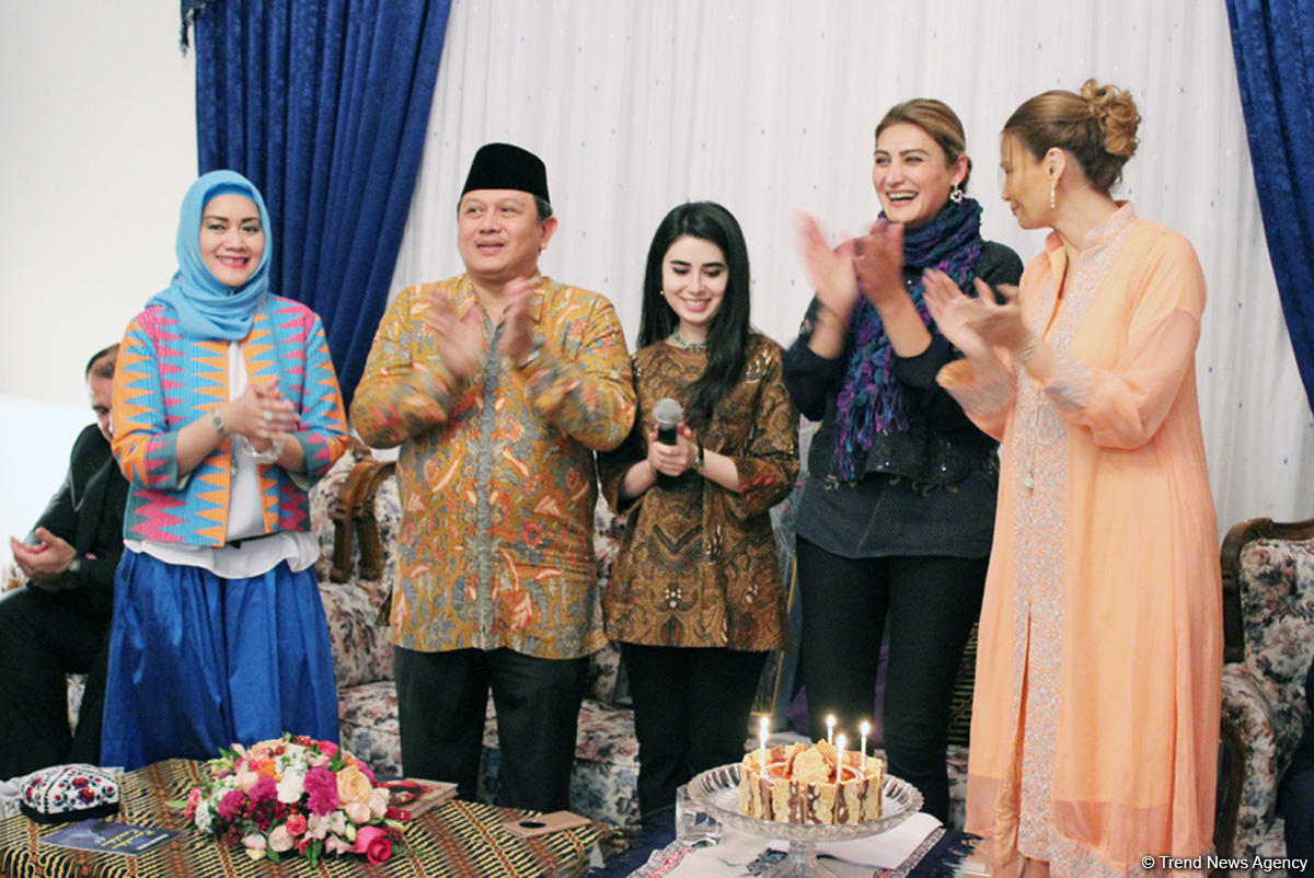 Вечер дружбы Азербайджан-Индонезия: национальные блюда, музыка, подарки (ФОТО)