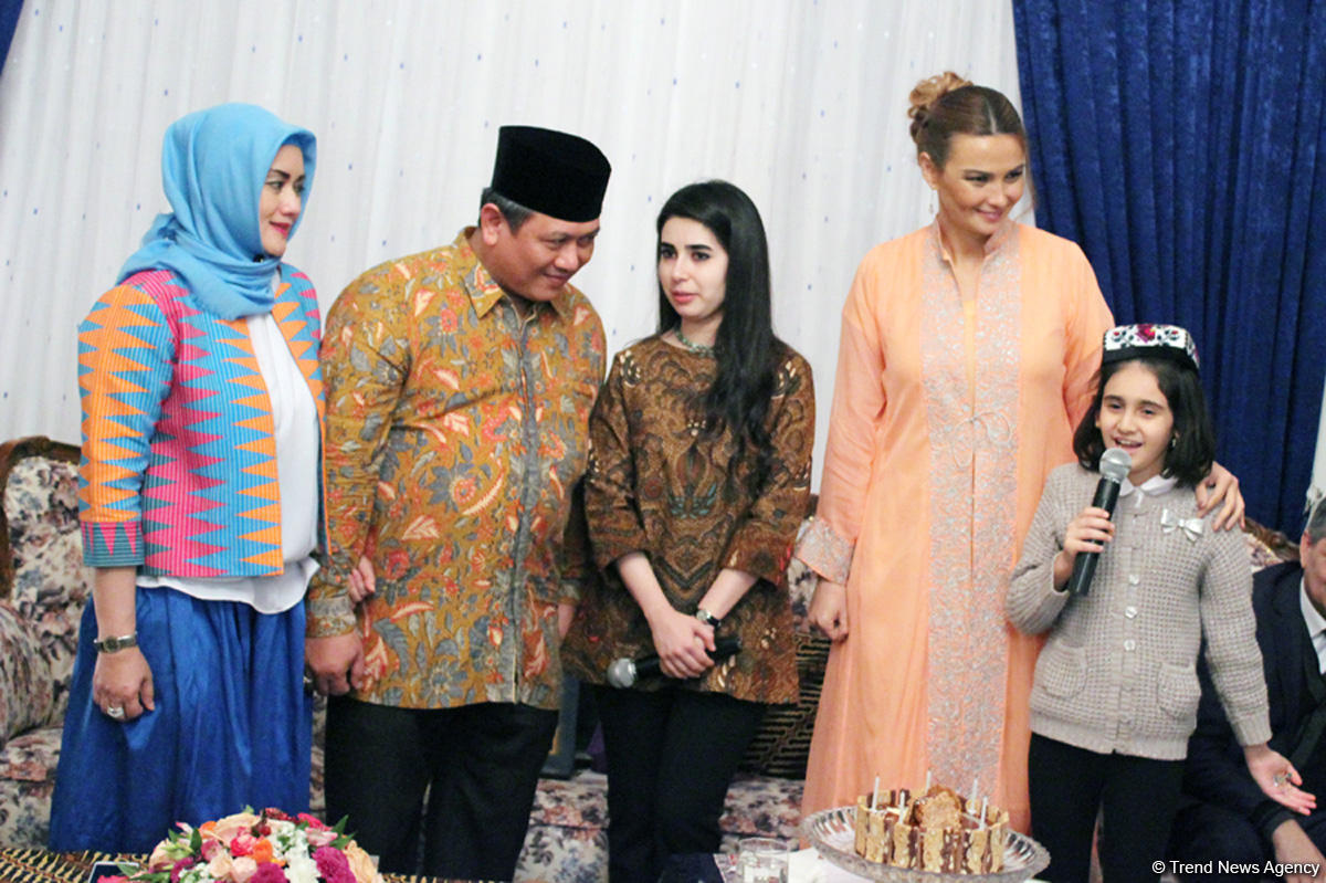 Вечер дружбы Азербайджан-Индонезия: национальные блюда, музыка, подарки (ФОТО)