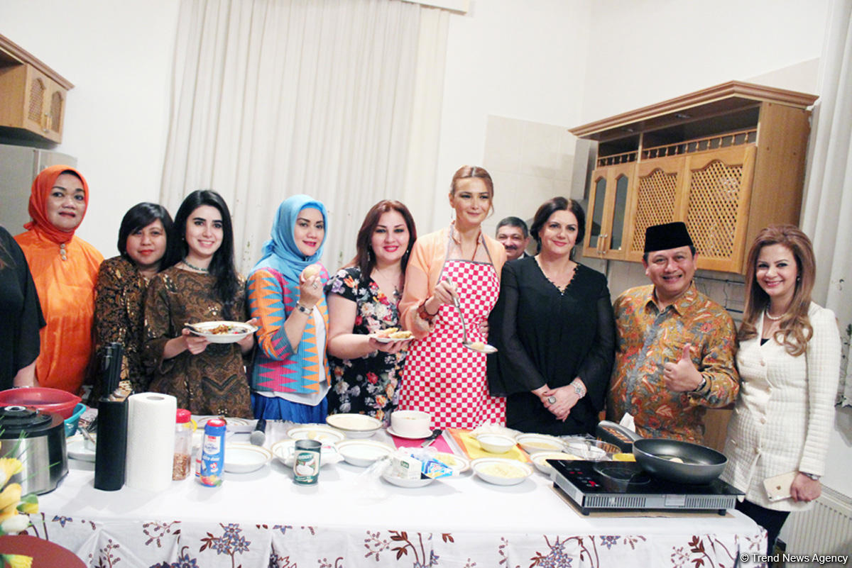 Вечер дружбы Азербайджан-Индонезия: национальные блюда, музыка, подарки (ФОТО)