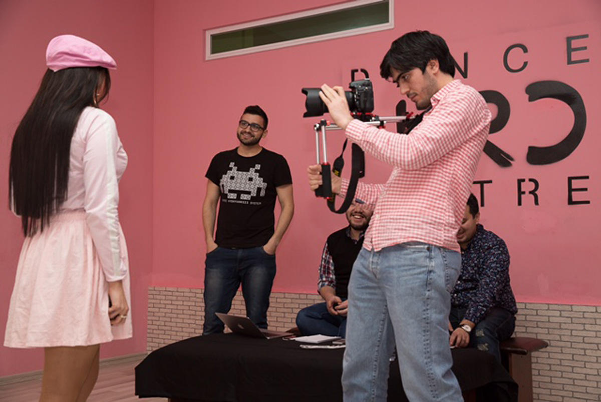 Из Баку в Сочи: Усы Самандара, или Репетиция КВНщиков юмористического шоу (ФОТО)