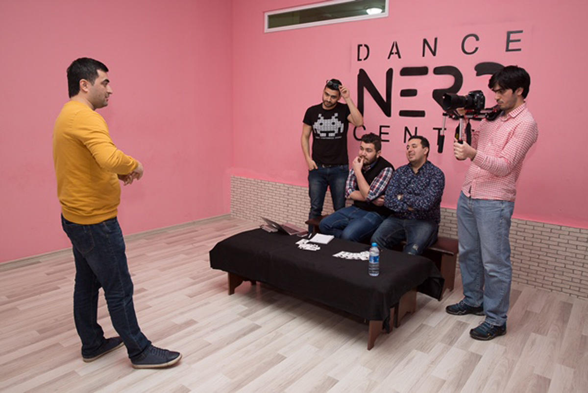 Из Баку в Сочи: Усы Самандара, или Репетиция КВНщиков юмористического шоу (ФОТО)