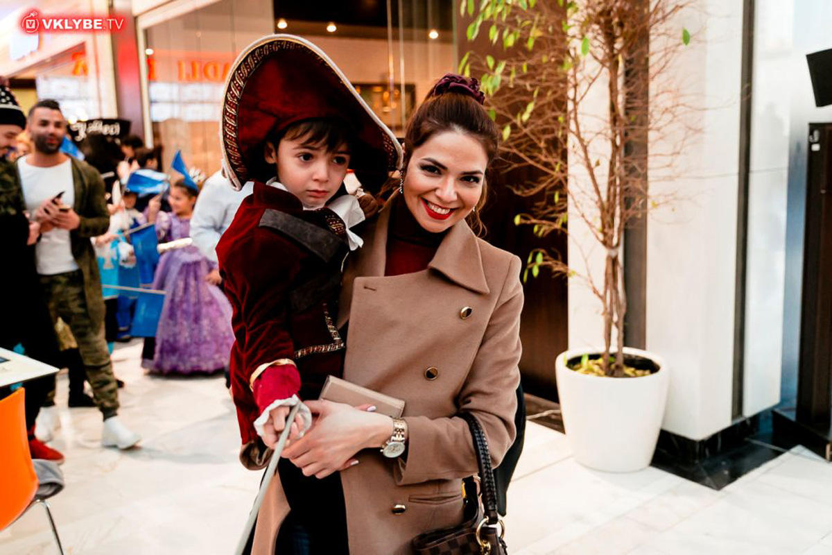 Праздничный карнавал-маскарад в CinemaPlus (ВИДЕО, ФОТО)