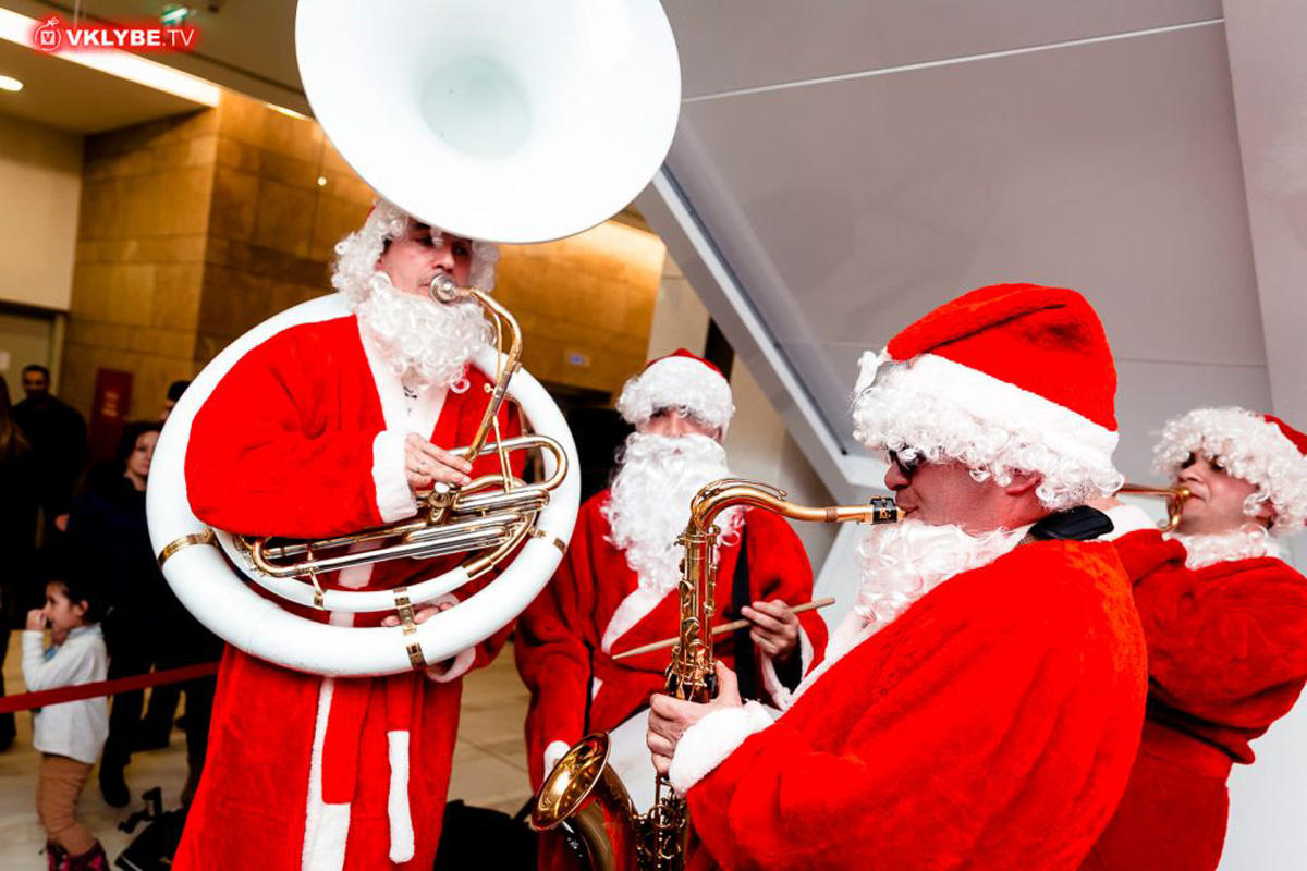 Праздничный карнавал-маскарад в CinemaPlus (ВИДЕО, ФОТО)