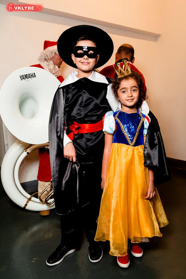 Праздничный карнавал-маскарад в CinemaPlus (ВИДЕО, ФОТО)