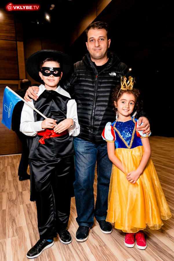 Праздничный карнавал-маскарад в CinemaPlus (ВИДЕО, ФОТО)