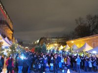 Новогодняя ярмарка "Зимняя крепость" в Баку, или Кто поедет в Стамбул? (ФОТО)