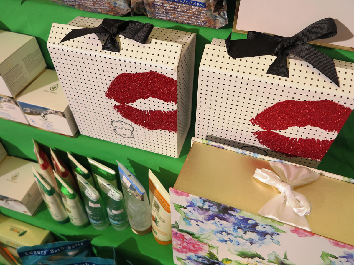 Новогодняя ярмарка "Зимняя крепость" в Баку, или Кто поедет в Стамбул? (ФОТО)