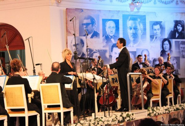 Дамы и кавалеры не вальсировали, а парили… Звездный юбилей в Баку (ФОТО)