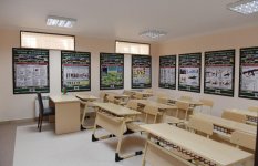 В эксплуатацию сдано реконструированное здание Нахчыванской городской средней русской школы (ФОТО)