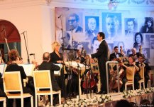 Дамы и кавалеры не вальсировали, а парили… Звездный юбилей в Баку (ФОТО)