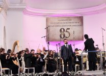 Дамы и кавалеры не вальсировали, а парили… Звездный юбилей в Баку (ФОТО)