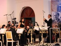 Дамы и кавалеры не вальсировали, а парили… Звездный юбилей в Баку (ФОТО)