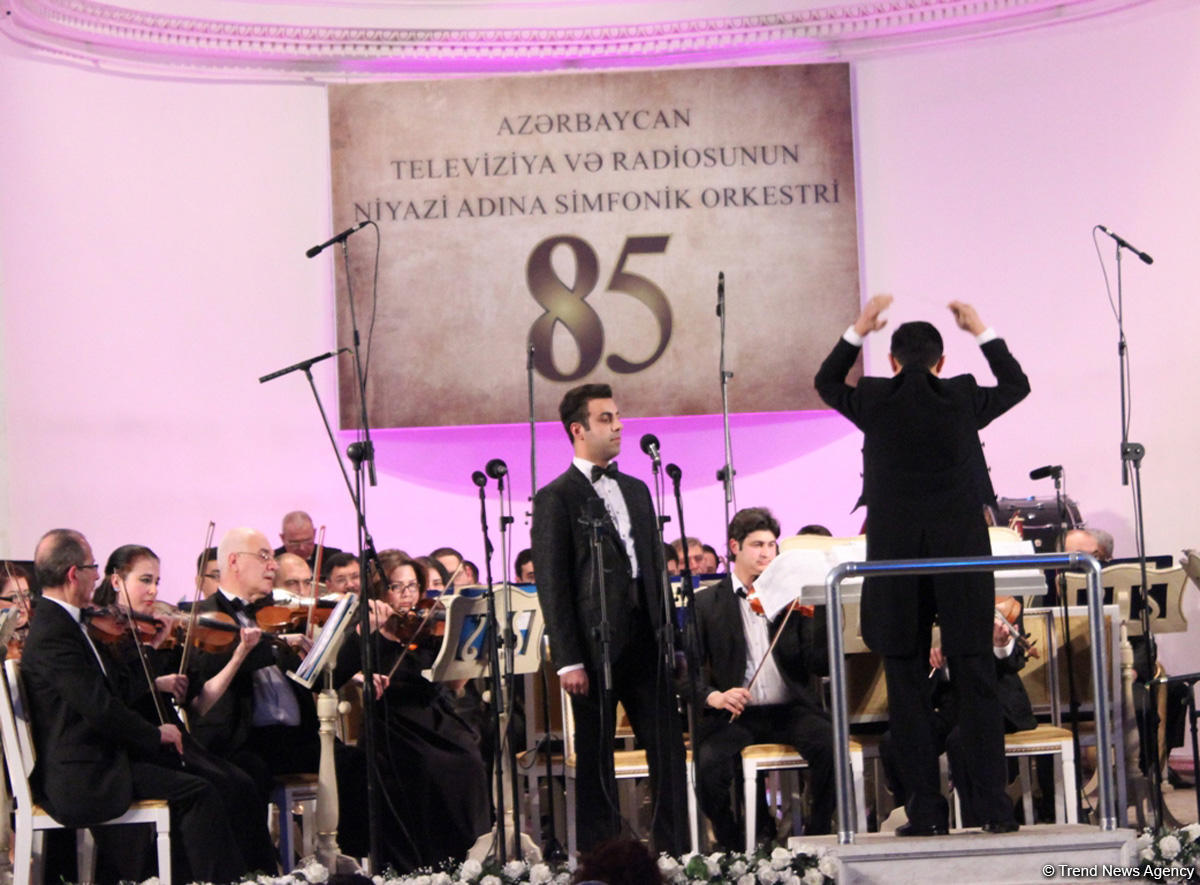 Дамы и кавалеры не вальсировали, а парили… Звездный юбилей в Баку (ФОТО)