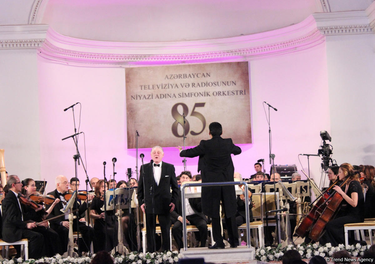 Дамы и кавалеры не вальсировали, а парили… Звездный юбилей в Баку (ФОТО)