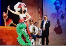 Любовь и интриги в азербайджанском театре (ФОТО)