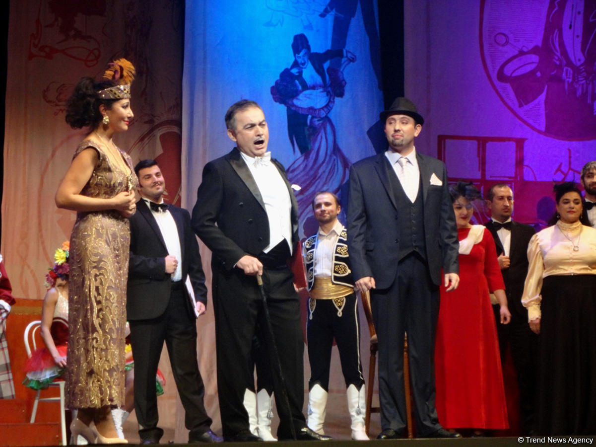 Любовь и интриги в азербайджанском театре (ФОТО)