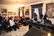 Встреча с Исфаром Сарабским в Баку (ФОТО)