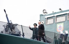 Президент Ильхам Алиев ознакомился с кораблем "Туфан" и новой спецтехникой Береговой охраны Госпогранслужбы  (ФОТО)