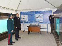 Президент Ильхам Алиев ознакомился с кораблем "Туфан" и новой спецтехникой Береговой охраны Госпогранслужбы  (ФОТО)