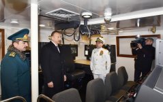 Президент Ильхам Алиев ознакомился с кораблем "Туфан" и новой спецтехникой Береговой охраны Госпогранслужбы  (ФОТО)