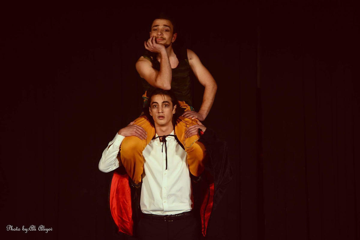 Азербайджанские актеры привнесли новое дыхание в историю любви Шекспира (ФОТО)