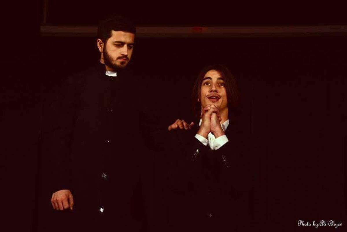 Азербайджанские актеры привнесли новое дыхание в историю любви Шекспира (ФОТО)