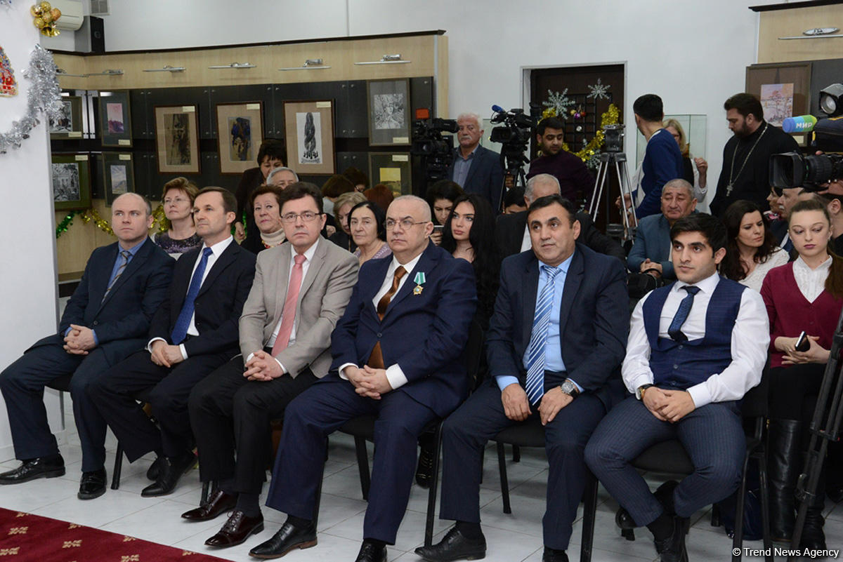 Глава Русской службы Trend награждена дипломом российского посольства за подготовку материалов о российско-азербайджанских отношениях (ФОТО)