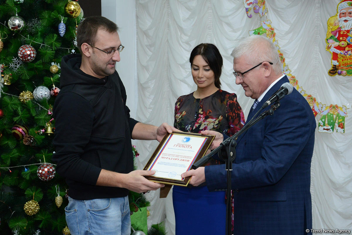 Глава Русской службы Trend награждена дипломом российского посольства за подготовку материалов о российско-азербайджанских отношениях (ФОТО)