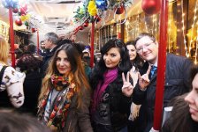 В Баку появился креативный молодежный автобус (ФОТО)