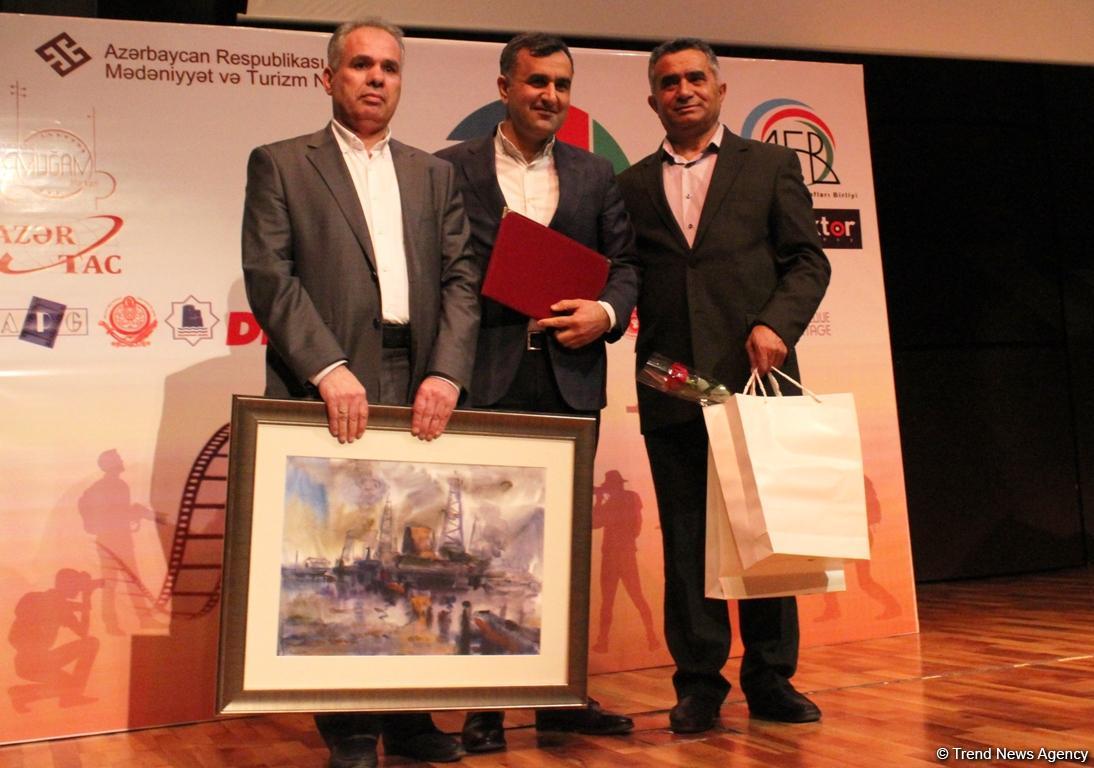 Лучшие фотографы Азербайджана получили награды (ФОТО)