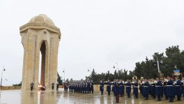 Президент Азербайджана почтил светлую память шехидов (ФОТО)