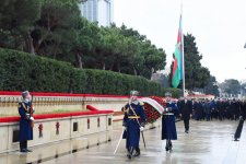 Президент Азербайджана почтил светлую память шехидов (ФОТО)