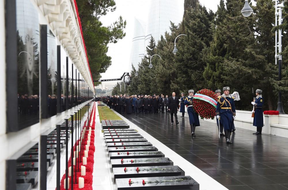 Президент Азербайджана почтил светлую память шехидов (ФОТО)