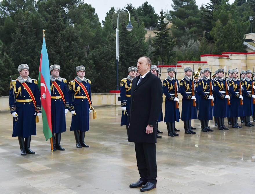 Президент Азербайджана почтил светлую память шехидов (ФОТО)