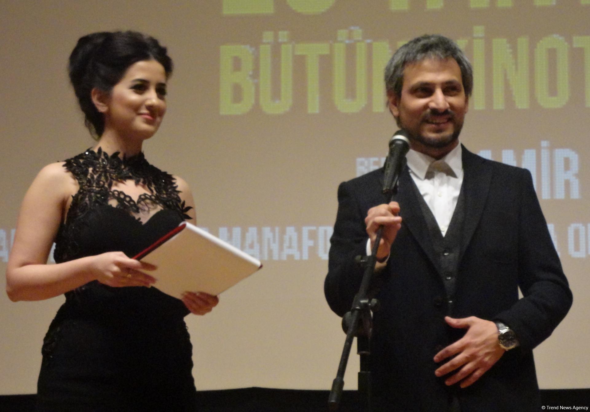 Дедушка Махмуд рассмешил азербайджанских звезд (ФОТО)