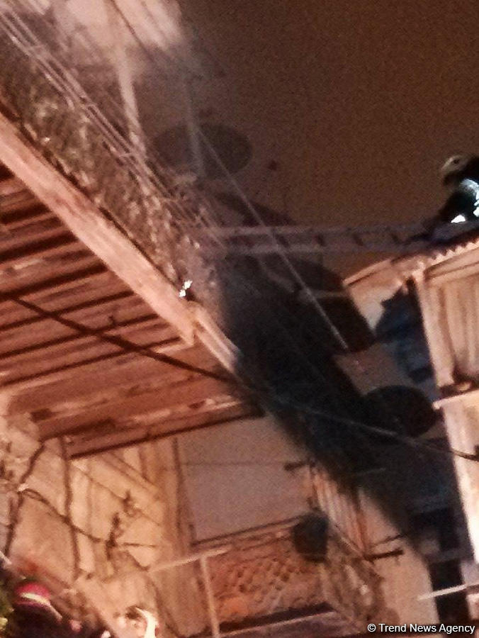 Пожар на «Советской» в Баку потушен (ФОТО/ВИДЕО) (Обновлено)