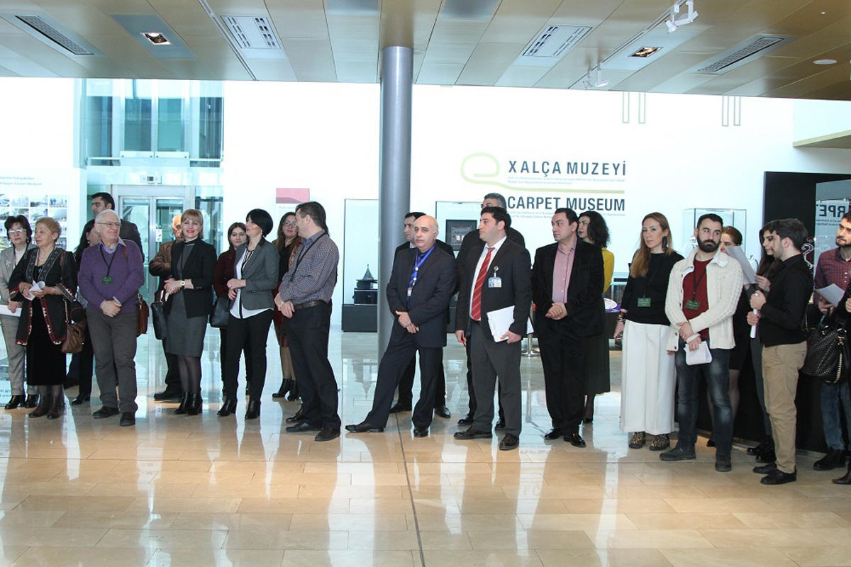 Выставка ювелирных изделий в Баку (ФОТО)