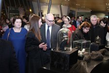 Выставка ювелирных изделий в Баку (ФОТО)