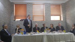 Президент и исполнительный директор Американского еврейского комитета побывали в синагоге в Баку (ФОТО)