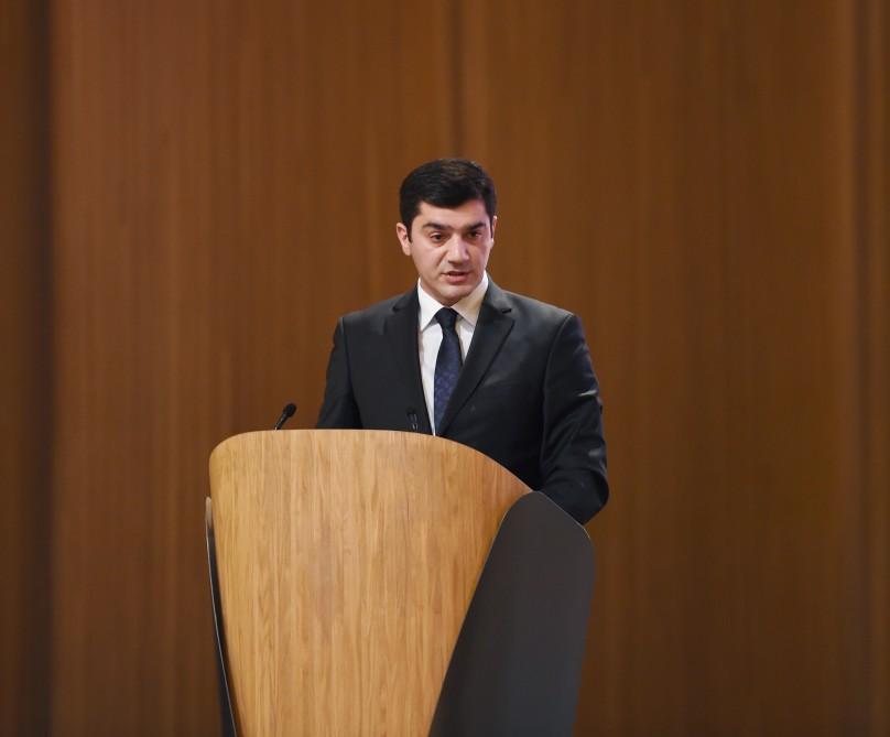 Президент Ильхам Алиев принял участие в конференции в рамках Госпрограммы социально-экономического развития регионов Азербайджана  (ФОТО)