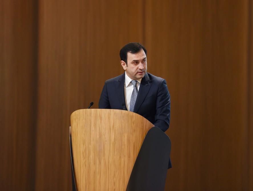 Президент Ильхам Алиев принял участие в конференции в рамках Госпрограммы социально-экономического развития регионов Азербайджана  (ФОТО)