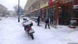 Снег в Баку (ФОТОСЕССИЯ)