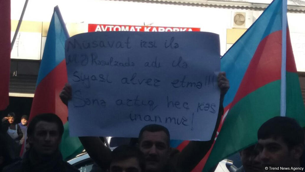 В Баку молодежь протестует против подстрекательской политики партии "Мусават" (ФОТО)