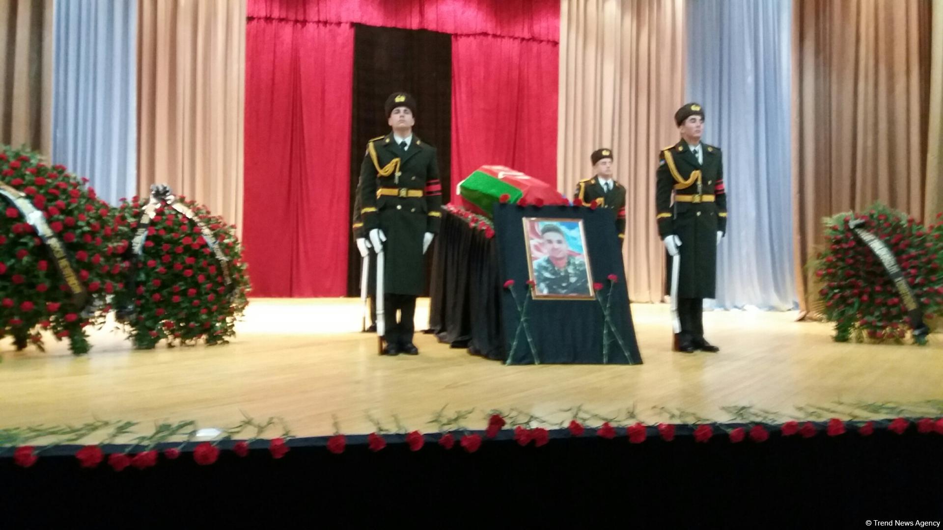 В Баку прощаются с шехидом Чингизом Гурбановым (ФОТО)