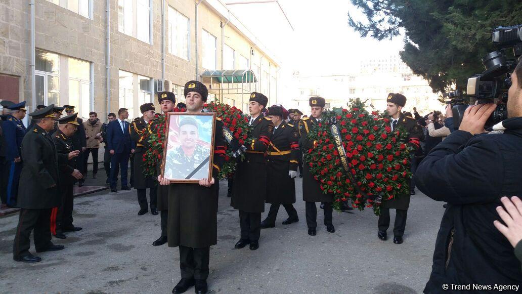 В Баку прощаются с шехидом Чингизом Гурбановым (ФОТО)